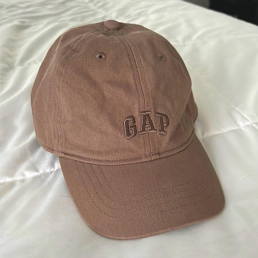 NWOT Gap Kids Logo Baseball Hat - Cool Brown